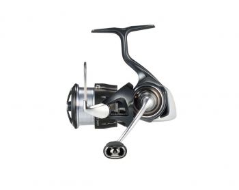 Daiwa 24 Luvias PC LT 2500D